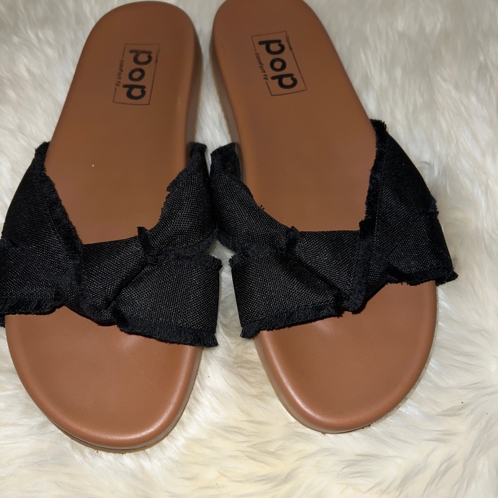 Pop Sandals Size 10